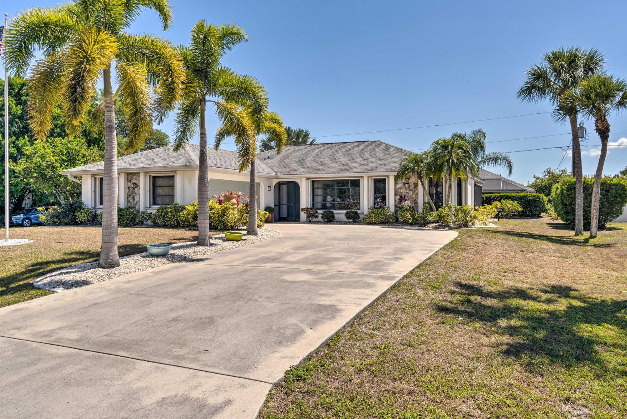 Modern House Less Than 5 Miles To Port Charlotte Beach! エクステリア 写真